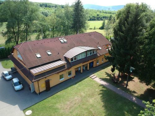 Hostal Szabadid? K�zpont Panzi� B�tonyterenye