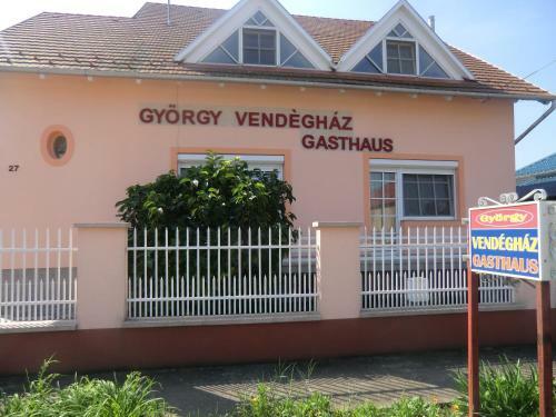 Hostal Gy�rgy Vend�gh�z