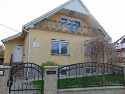 Hostal Kata Vend�gh�z