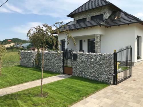 Hostal Gy?ri Vend�gh�z