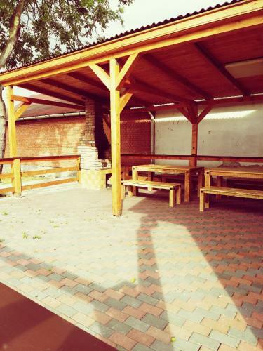 Hostal Airport K�roly Centr�l 75