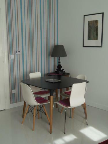 R�zsakert Apartman