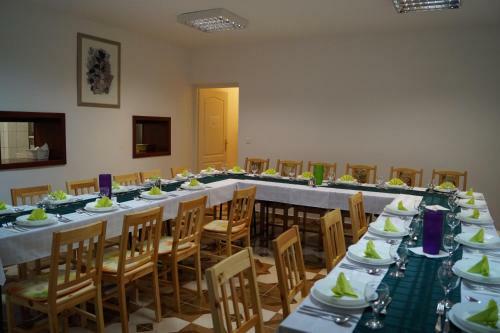 Hostal Artemisz Gasztro