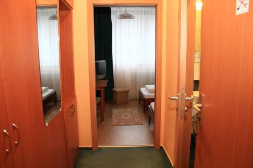 Hotel �zd