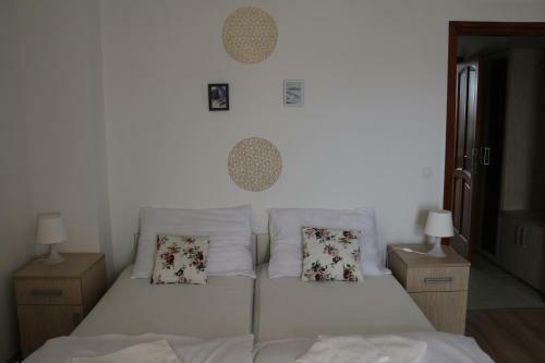 Hostal Menyecskeh�z