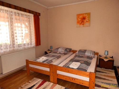 Hostal S�tor-hegy Vend�gh�z