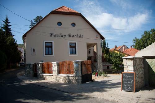 Hostal Paulay Borh�z �s Vend�gh�z