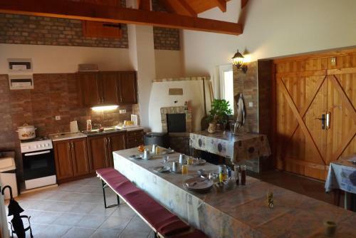 Apartamento Nagybajcsi K�rtefa Vendeghaz