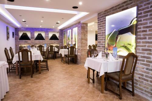 Vitis Hotel Vill�ny