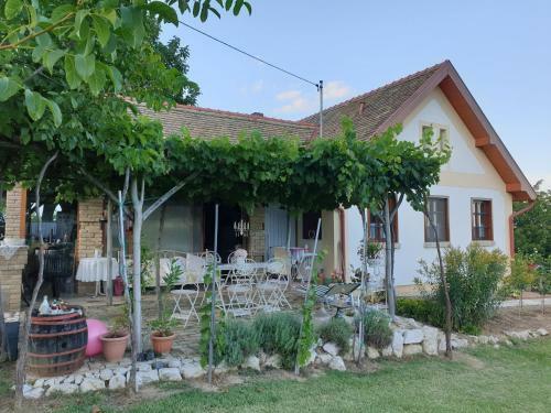 Hostal Decsi-hegyi Apartman