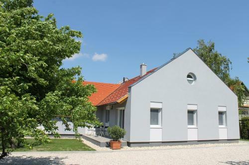 Apartamento Mint Otthon Vend�gh�z