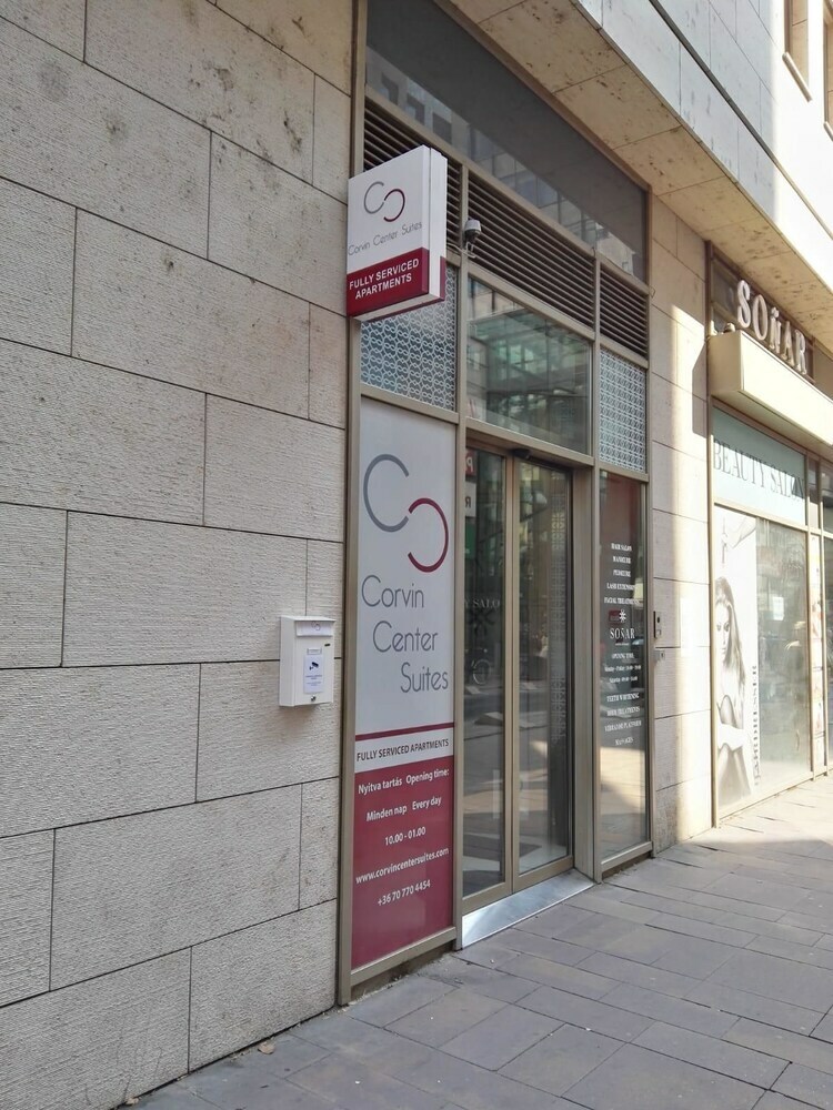 Corvina Apartments