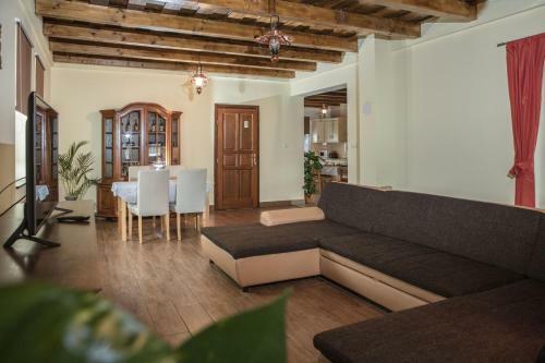 Hostal Csaronda Vendegh�z