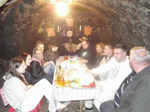 Hostal Holl�k?i Vend�gh�z