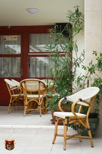 Hotel Toldi Fogad�