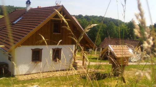 Apartamento Pagony Pihen? Farm