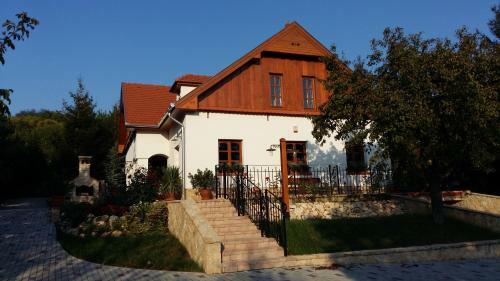 Hostal Madar�sz Vend�gh�z