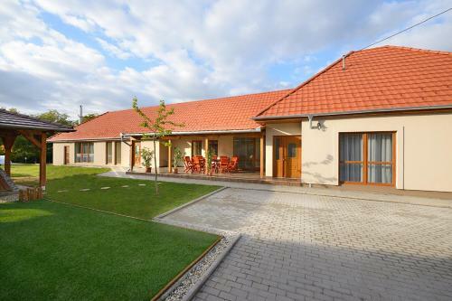 Apartamento Vir�g Vend�gh�z