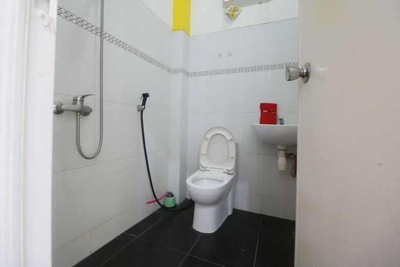 Hostal Reddoorz Near Bscc Dome