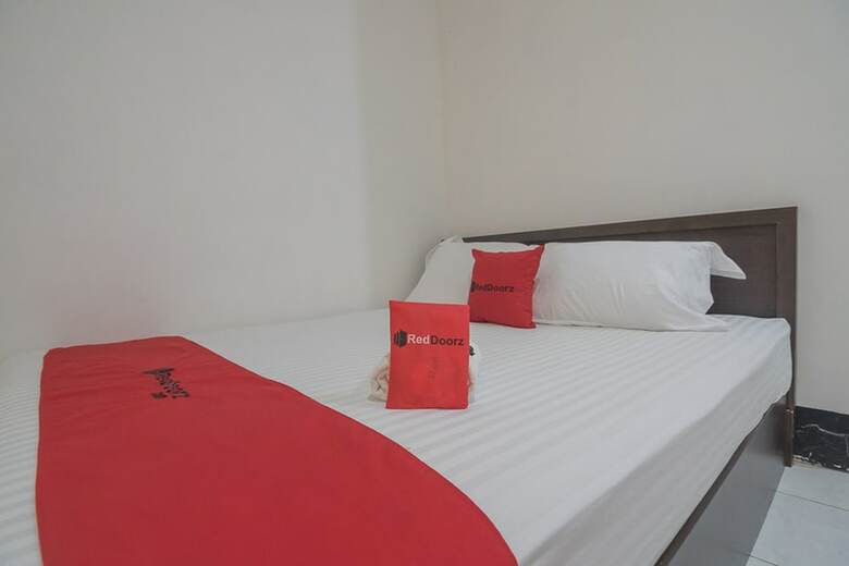 Hostal Reddoorz Near Bscc Dome