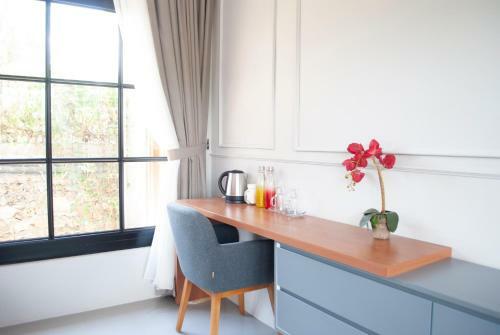 Casa Narrow Villa