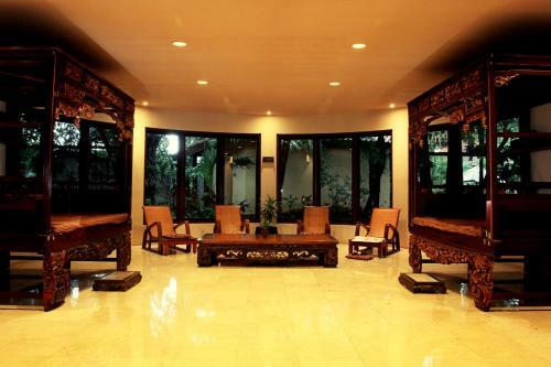 Hotel Laras Asri Resort & Spa