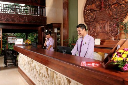 Hotel Laras Asri Resort & Spa