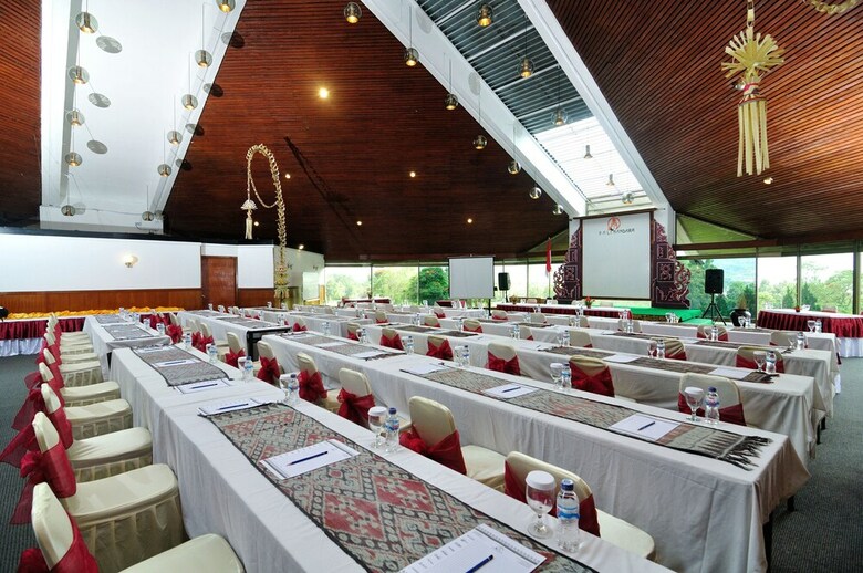 Hotel Handara Golf & Resort Bali
