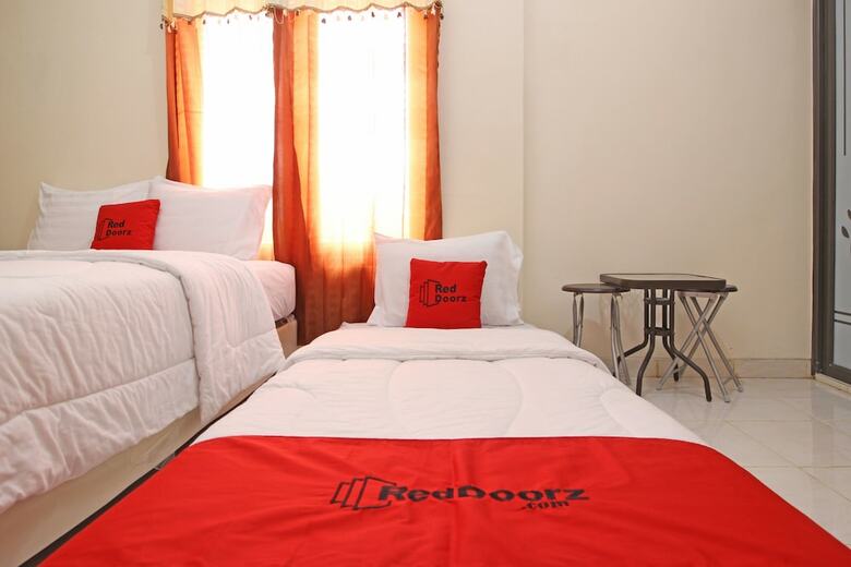 Hostal Reddoorz @ Palagan 3