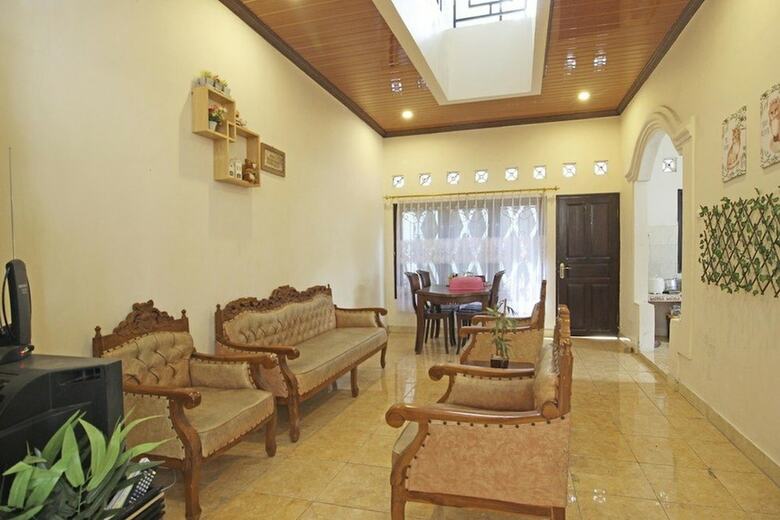 Hostal Reddoorz @ Palagan 3
