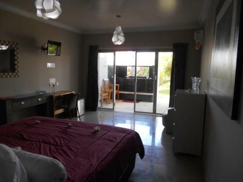 Hotel Silver Fern Beach Retreat