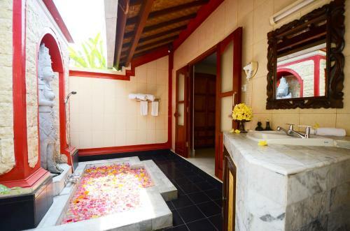 Tirta Ayu Hotel And Restaurant