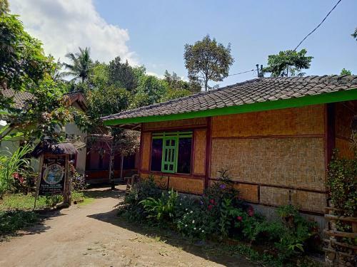 Tereng Wilis Jungle Inn
