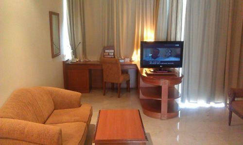 Hotel Resor Tuban Tropis