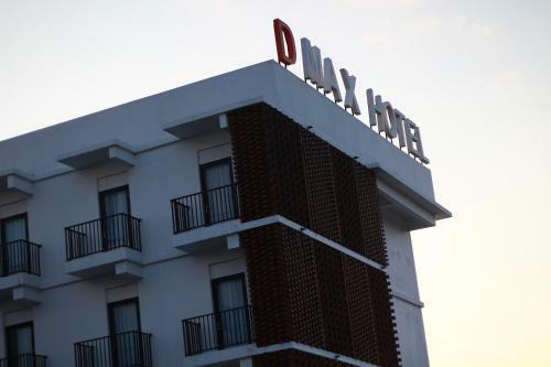 D'max Hotel & Convention Lombok
