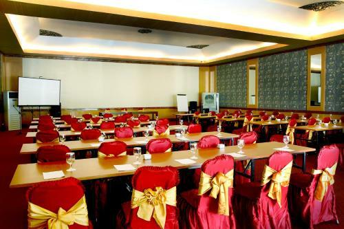 Grand Royal Bil Hotel