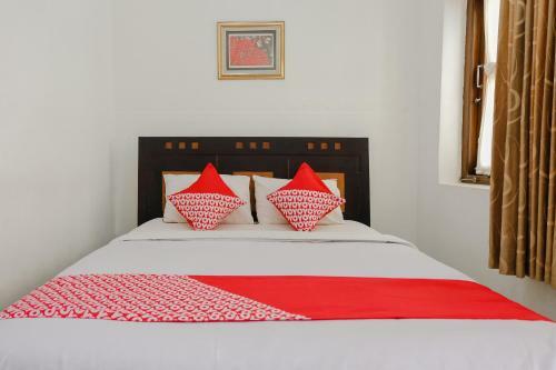 Hostal Oyo 1190 Ndalem Katong Residence