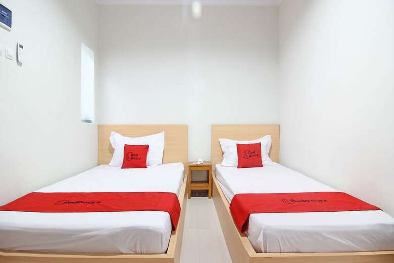 Hostal Reddoorz Near Amikom Yogyakarta