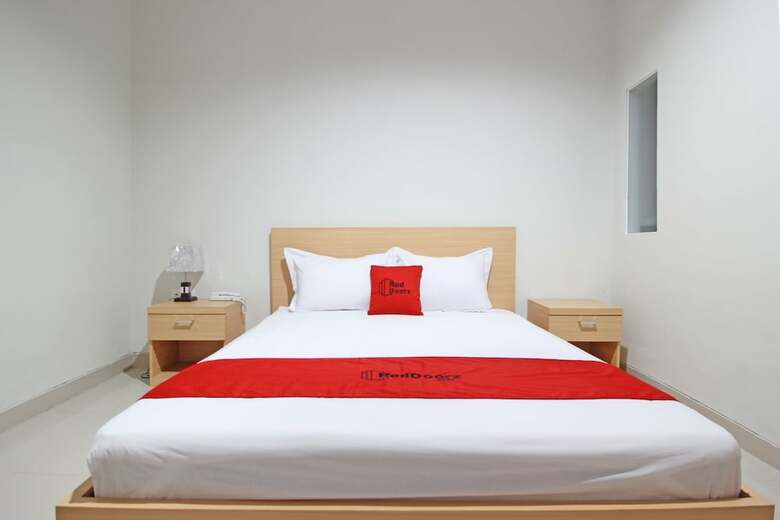Hostal Reddoorz Near Amikom Yogyakarta