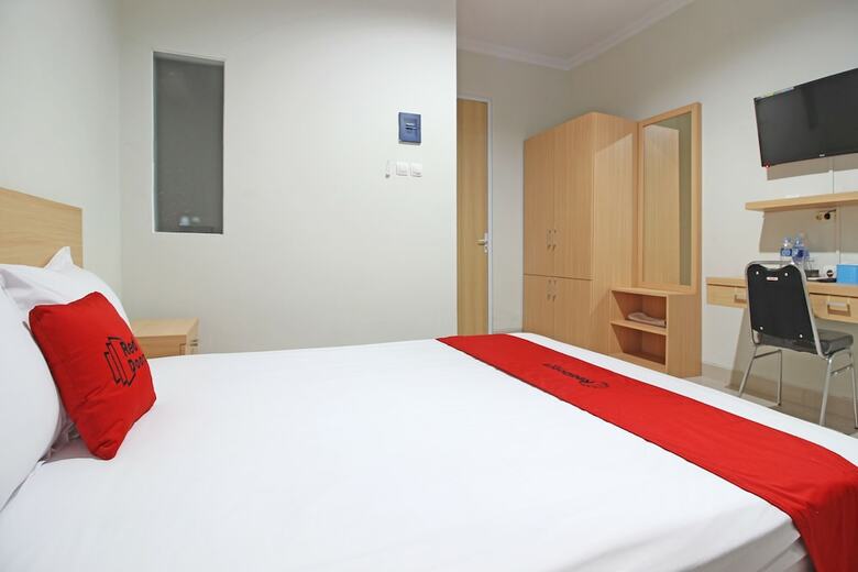 Hostal Reddoorz Near Amikom Yogyakarta