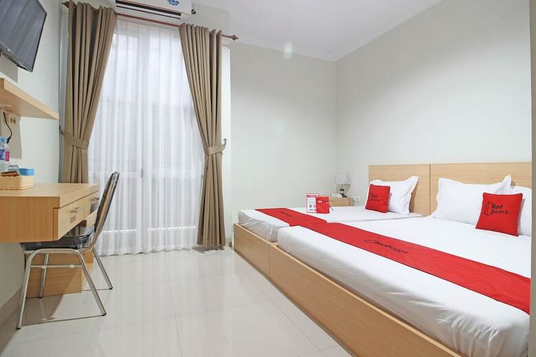 Hostal Reddoorz Near Amikom Yogyakarta