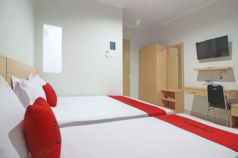 Hostal Reddoorz Near Amikom Yogyakarta