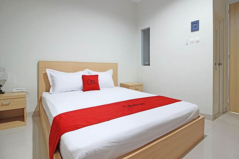 Hostal Reddoorz Near Amikom Yogyakarta