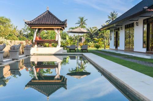 Hostal Agung Village