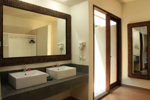 Hotel Lima Satu Resort