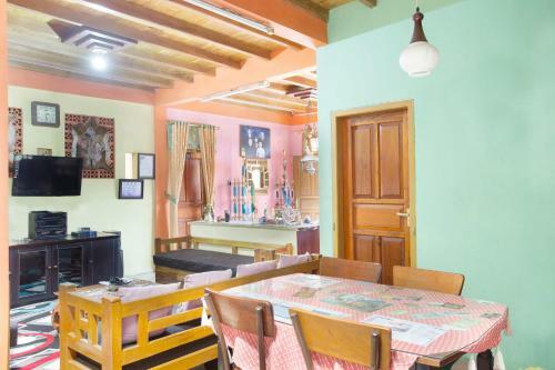 Hostal Spot On 2514 Residence Ortegha