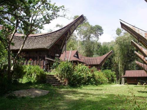 Tongkonan Layuk Lion