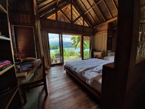 Hostal D'lagoon Dive Resort