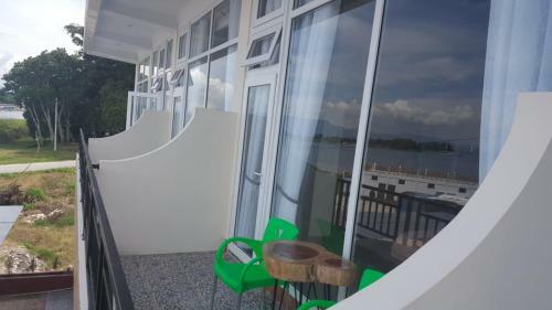 Lago Hotel And Resto