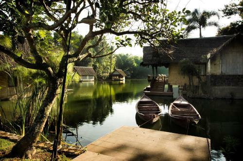 Hotel Kampung Sampireun Resort & Spa